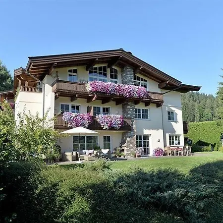 Haus Waldegg Apartman