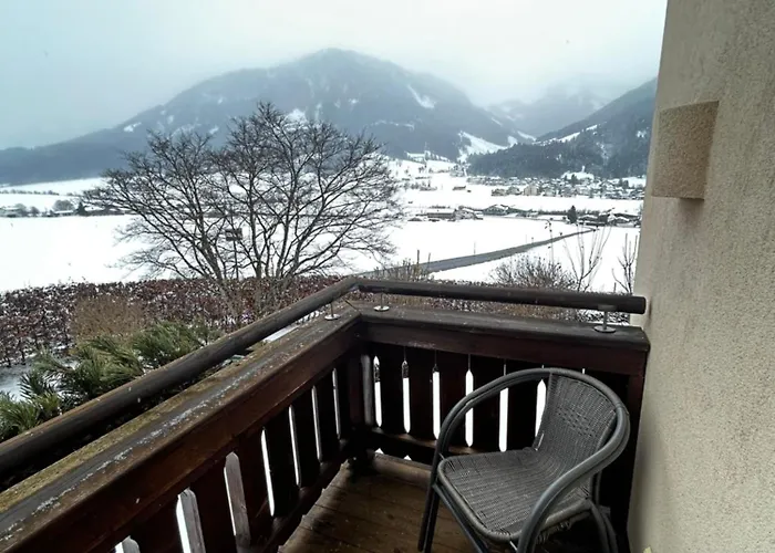 Haus Waldegg * Brixen im Thale